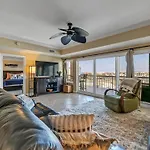 Harbor Landing 203B - Spacious Condo With Views Of The Harbor And Gulf