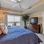 Harbor Landing 203B - Spacious Condo With Views Of The Harbor And Gulf