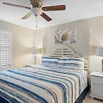Pelican Beach Resort - Destin Condo Getaways By Cls