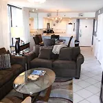 Sundestin 818 Apartment