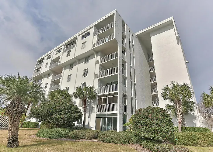 Dolphin Point 402C - 2Br Updated Condo With Harbor And Gulf Views