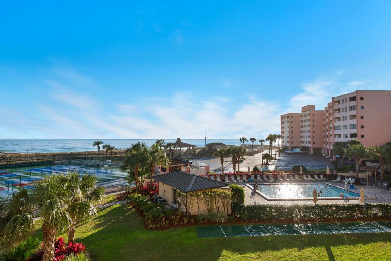 The Islander 302 Apartment *