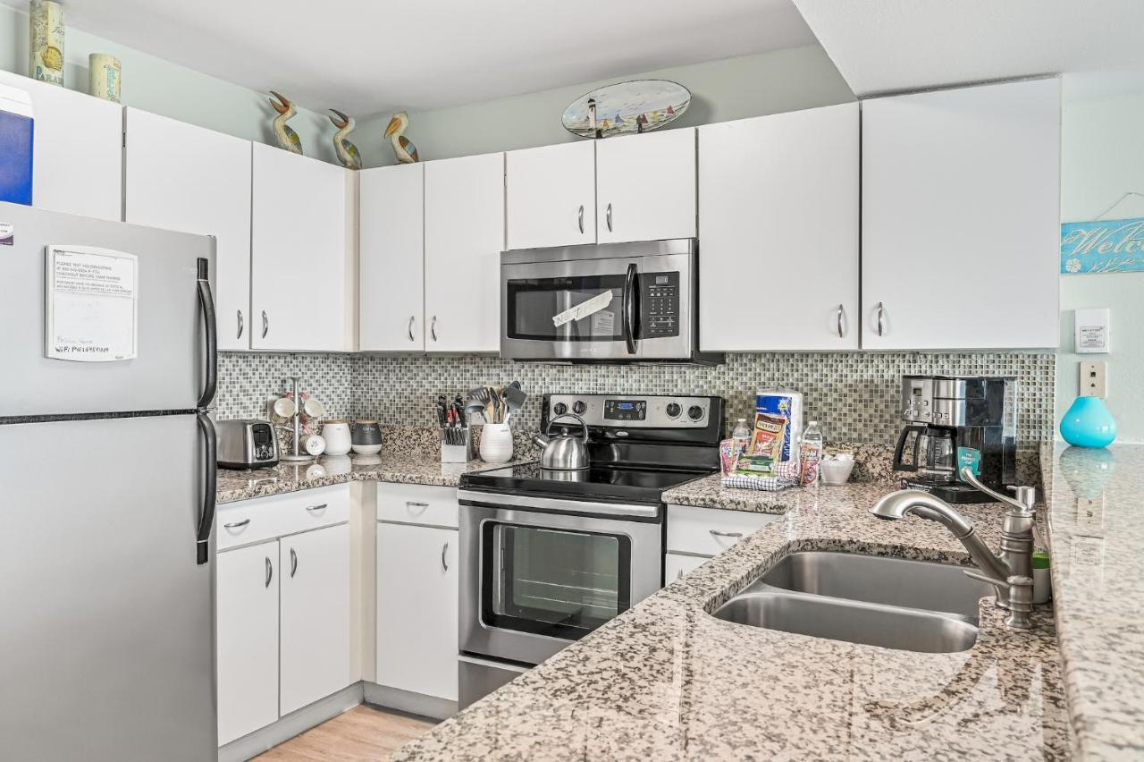 Front 16th Flr, Ocean View, New Upgrades Apartment *