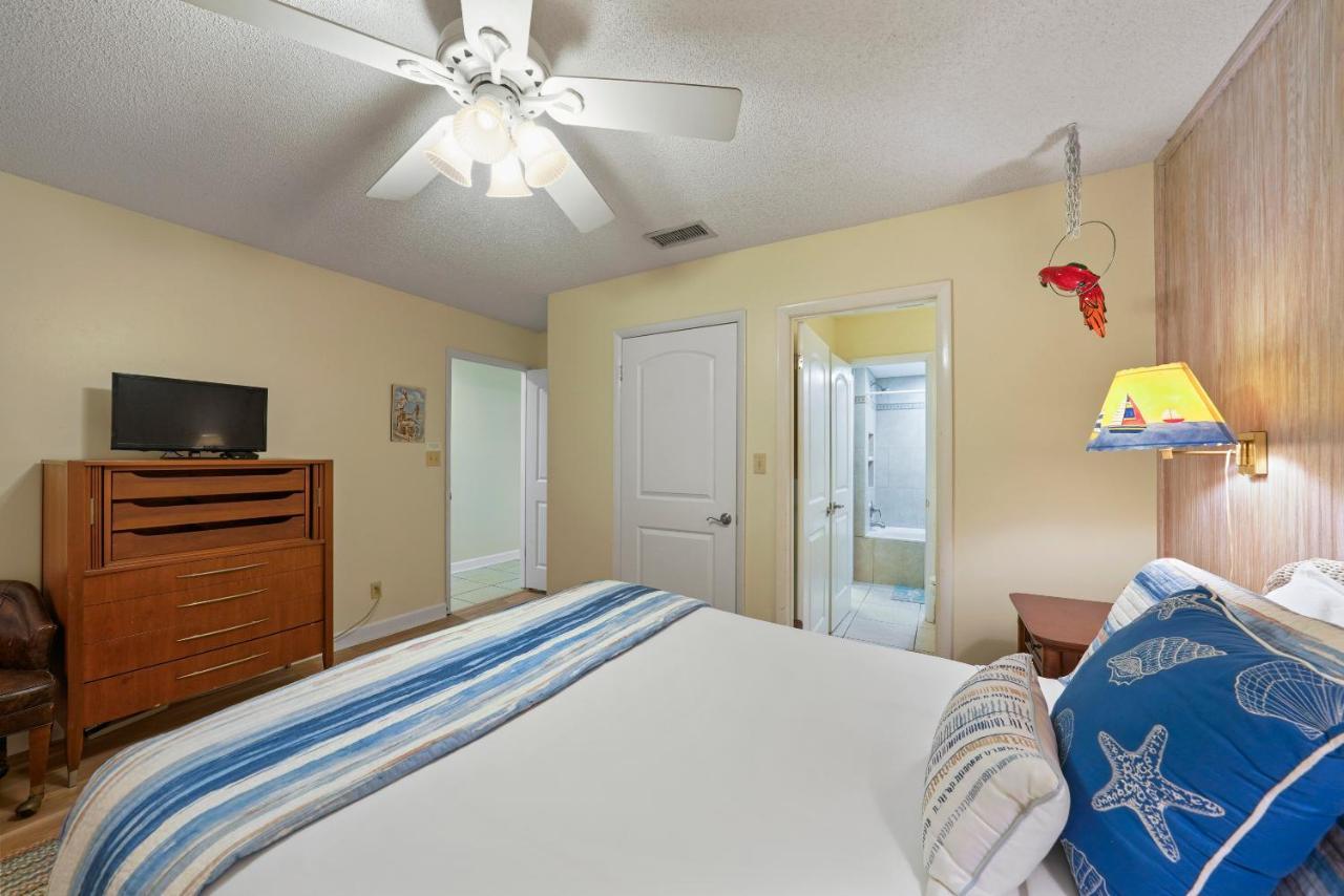Cabana Club 401 Holiday home *