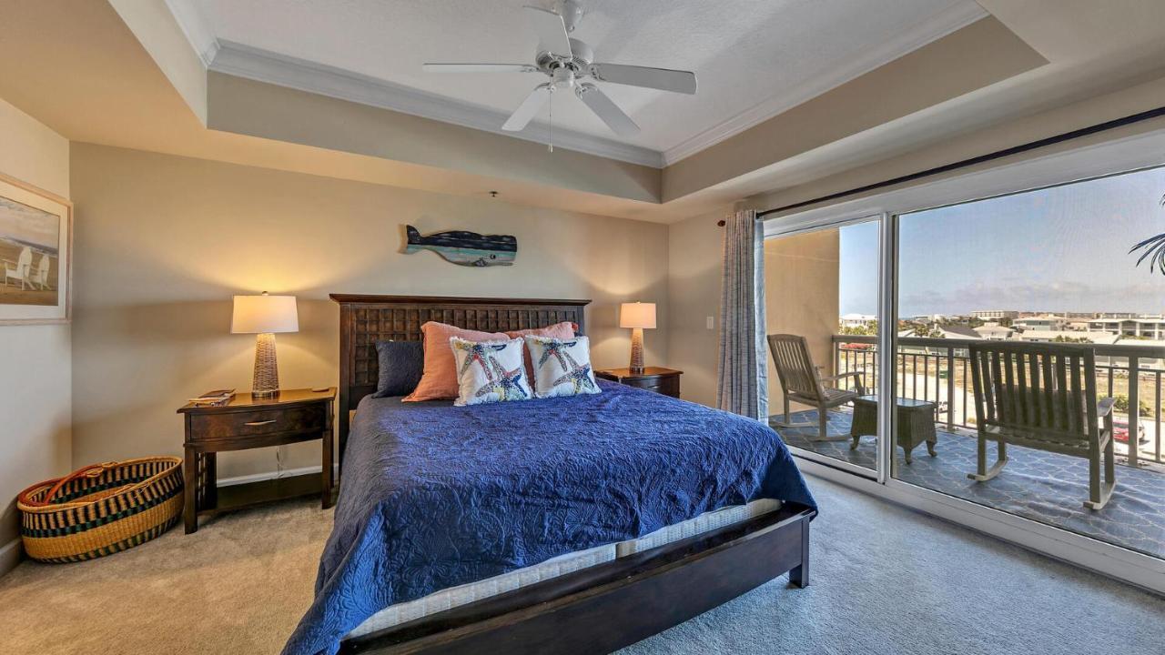 Harbor Landing 203b - Spacious With Views Of The Harbor And Gulf Holiday home