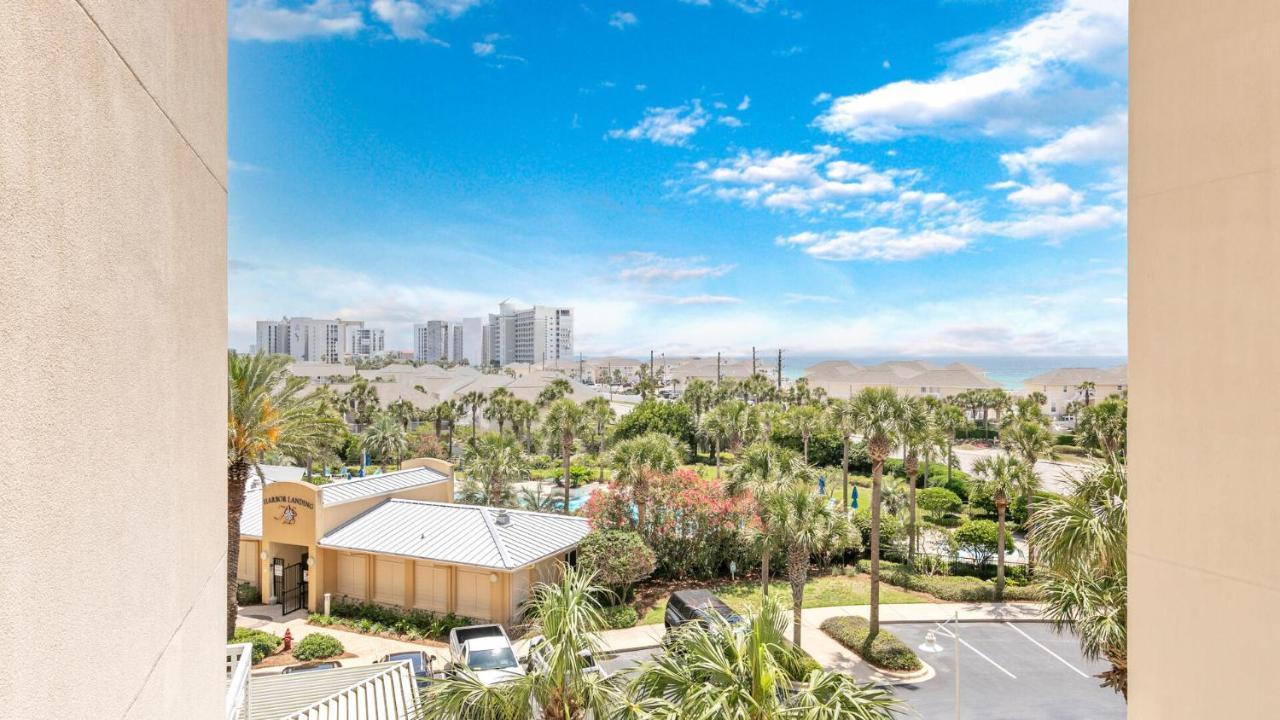 Holiday home Harbor Landing 203b - Spacious With Views Of The Harbor And Gulf Destin