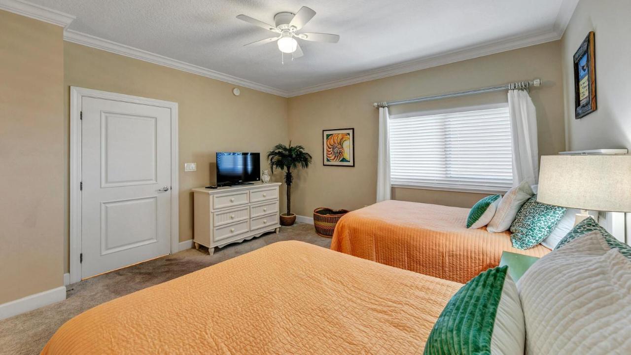 Harbor Landing 203b - Spacious With Views Of The Harbor And Gulf *