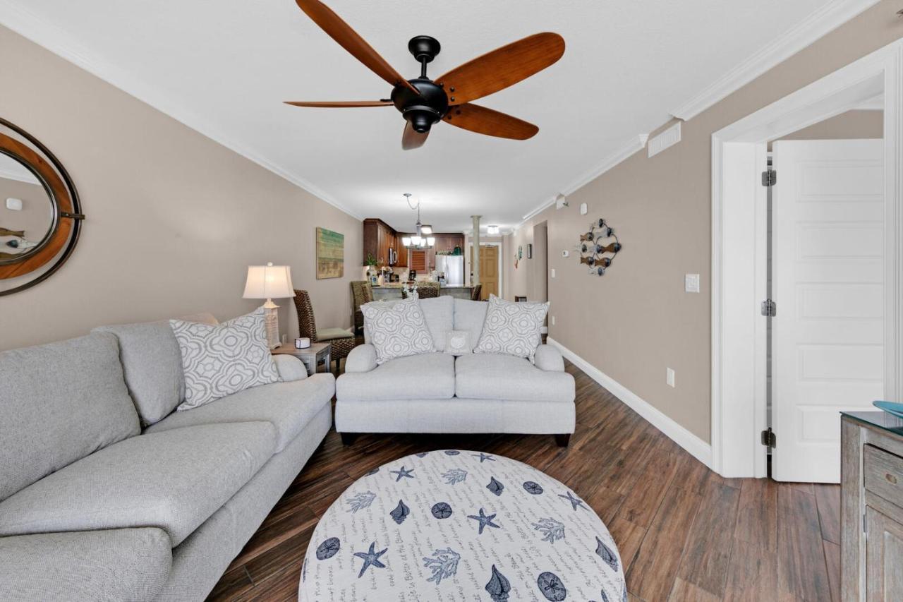 Updated Sixth Floor Gulf Front With Washer And Dryer Holiday home Destin