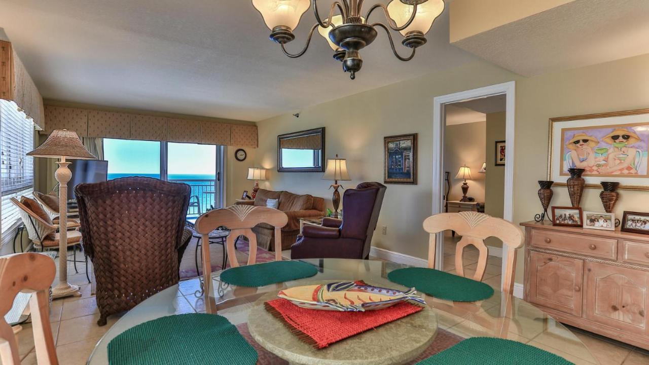 Towers 111 - Front 2 Bedroom In * Destin