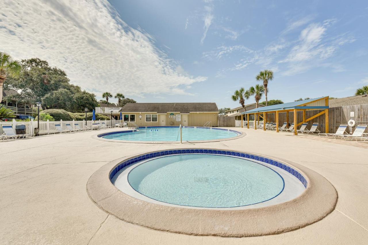 Miramar With Pool Access Walk To Beach! Apartment Destin