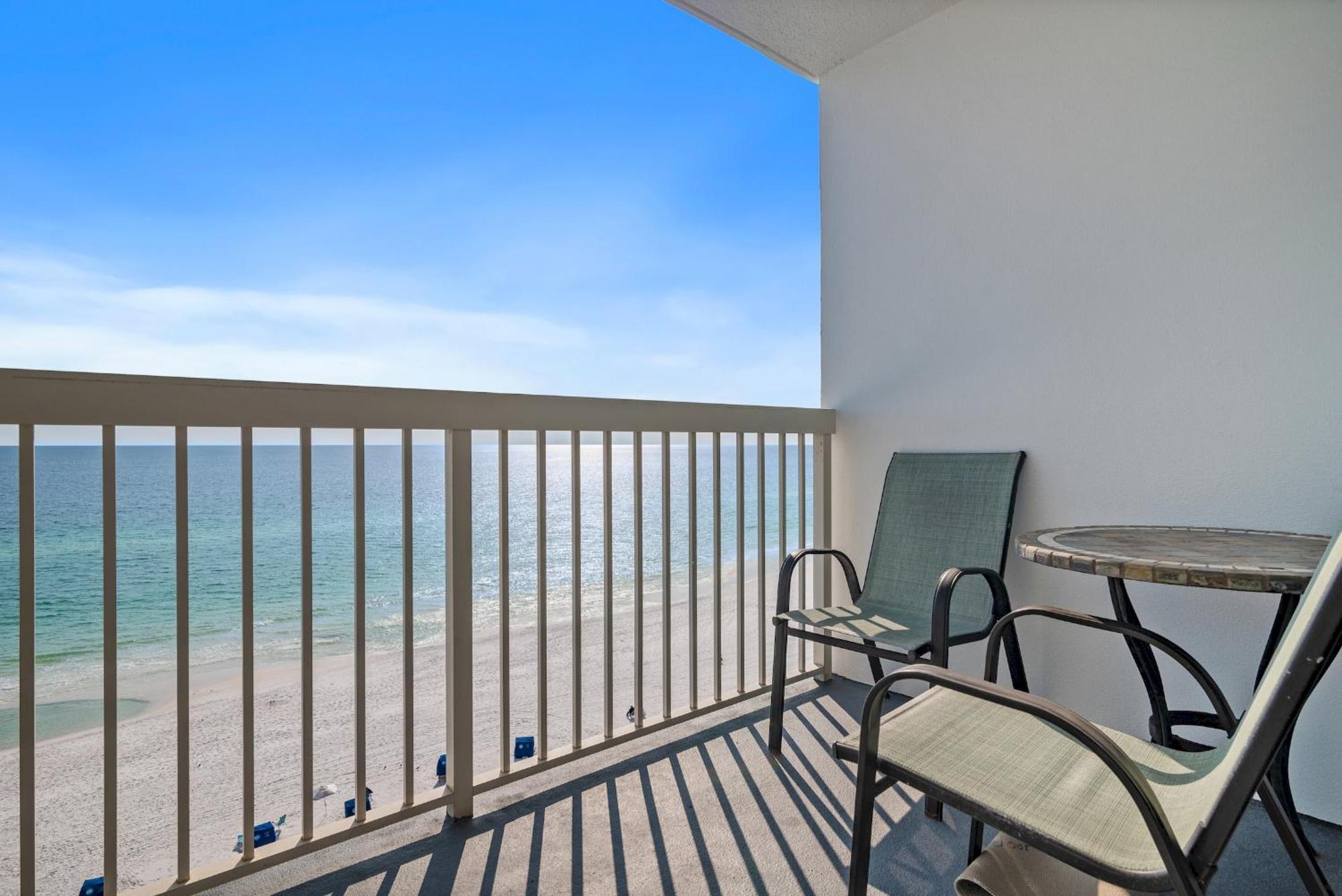 Aparthotel Pelican - Getaways By Cls