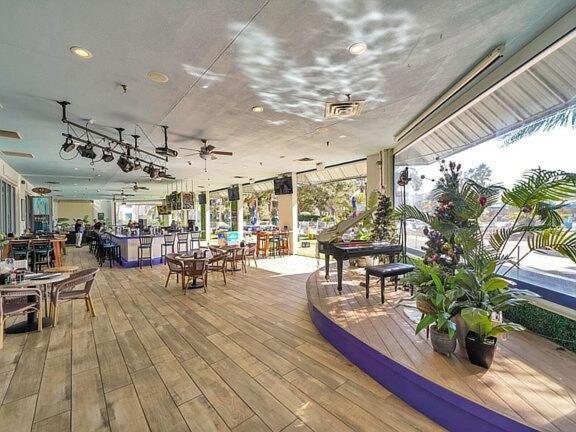 Sunrise Surprise 9th Floor 2br 2 Ba King Shuttle, Heated Pool!