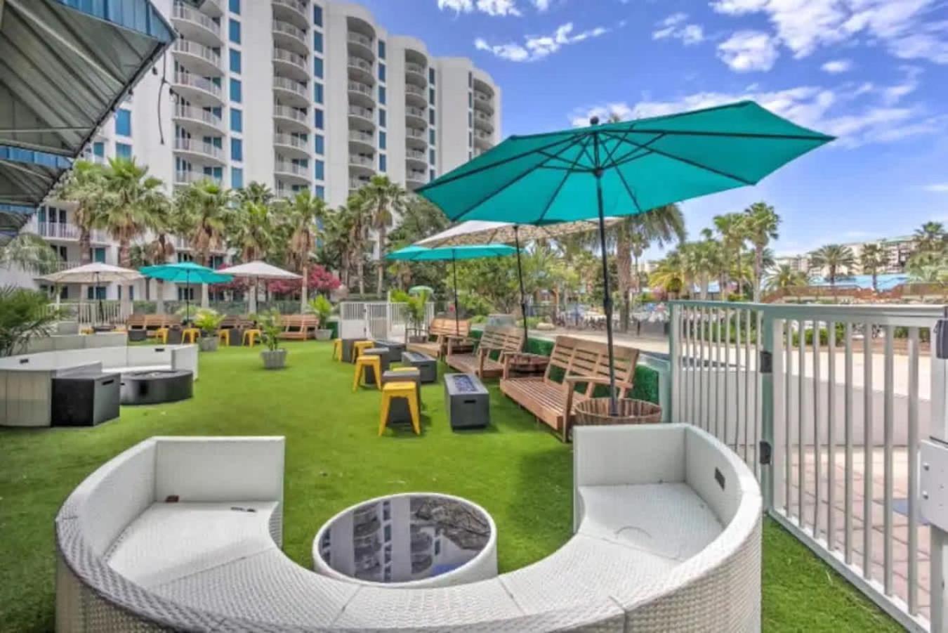 Sunrise Surprise 9th Floor 2br 2 Ba King Shuttle, Heated Pool! *