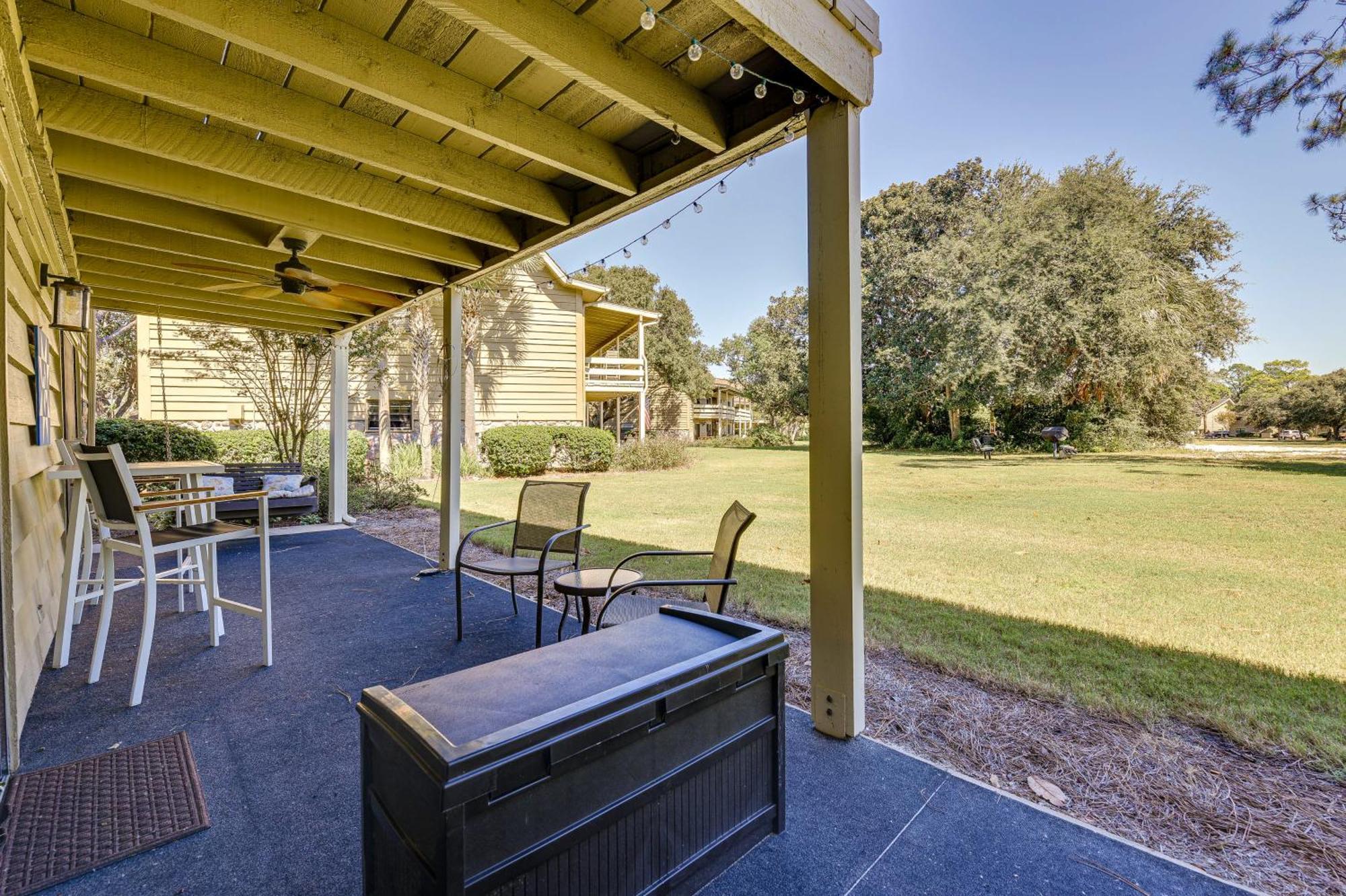 Miramar With Pool Access Walk To Beach! Apartment Destin