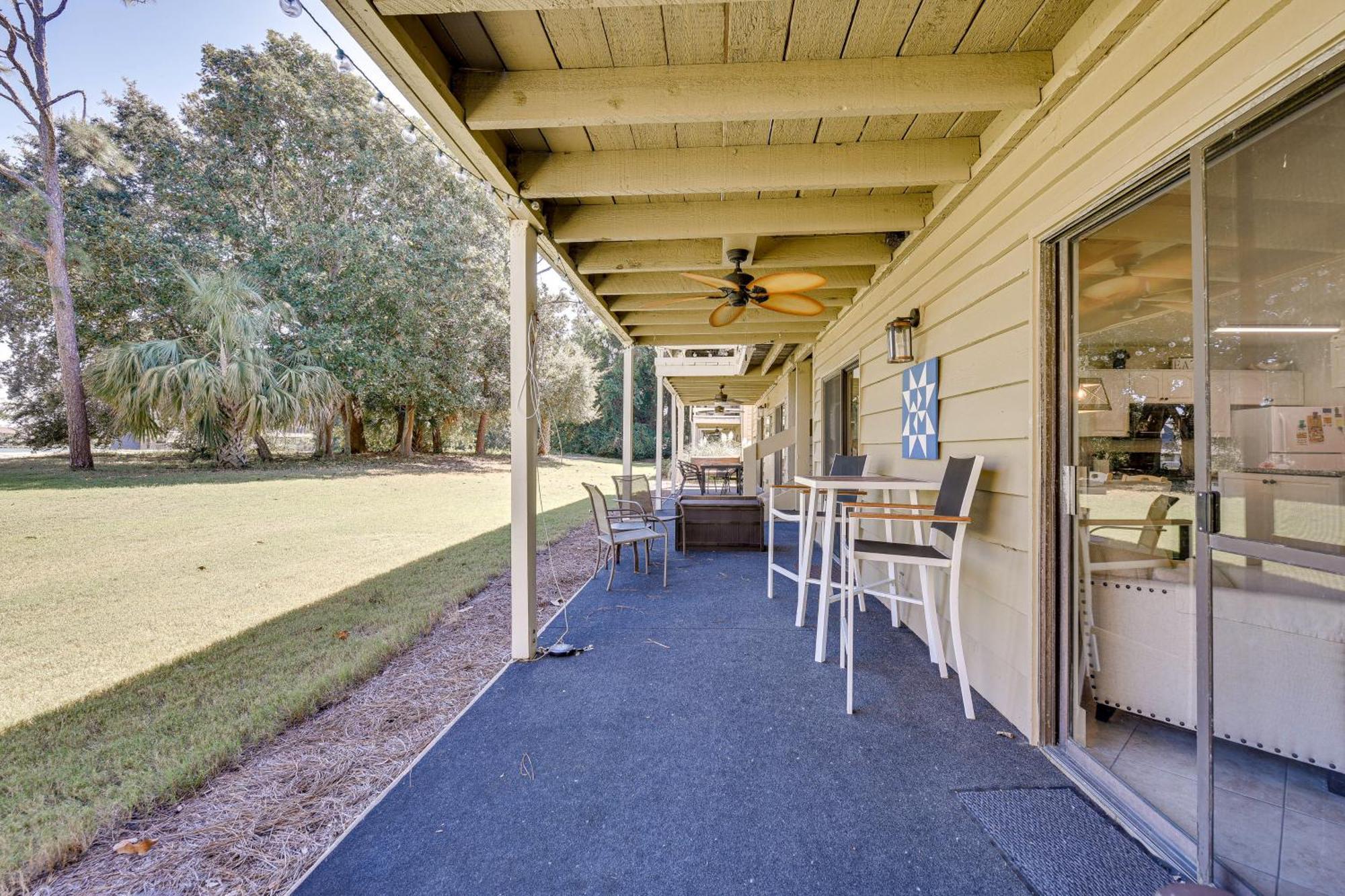 Miramar With Pool Access Walk To Beach! Destin