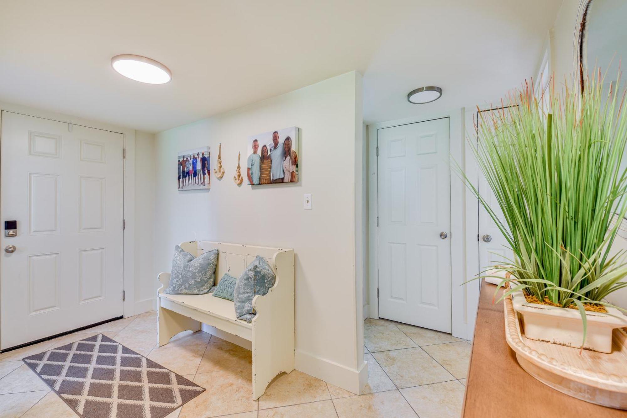 Miramar With Pool Access Walk To Beach! Apartment *