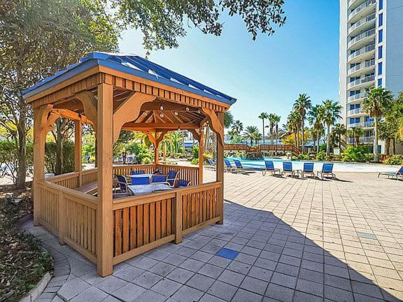 5 Star 7th Fl Sunrise Poolview Private Balconies Gear Shuttle Holiday home *