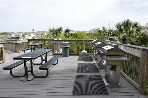 Harbor Landing By Isle