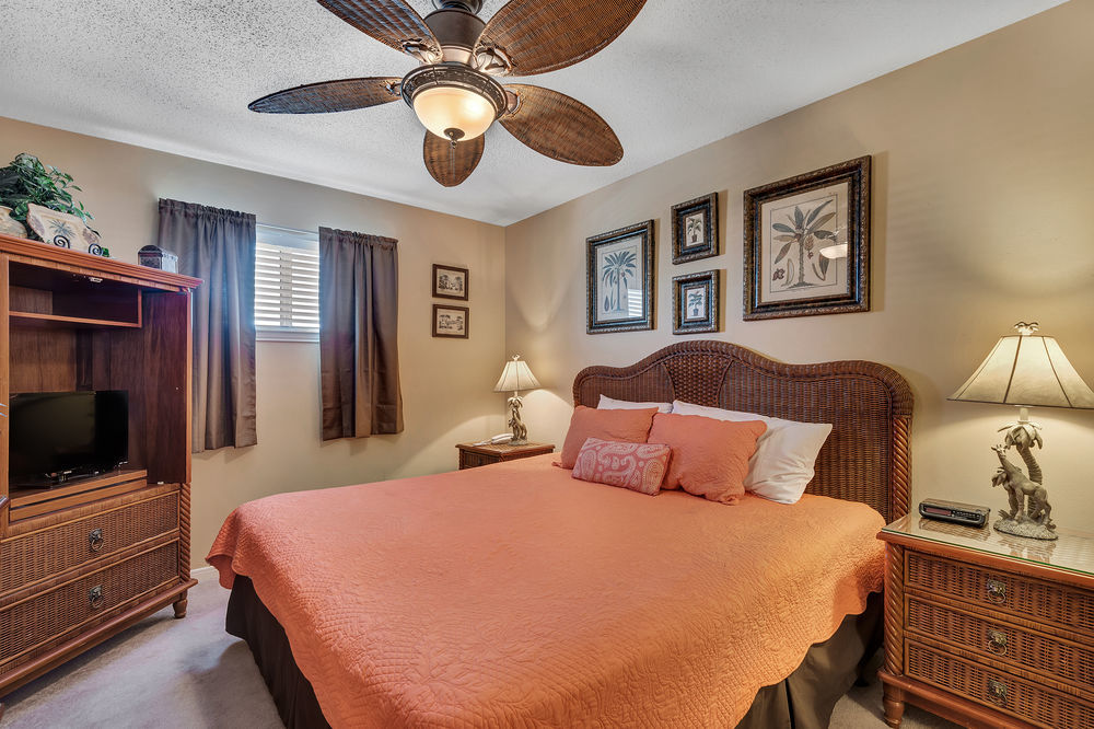 Apartment Crystal Sands