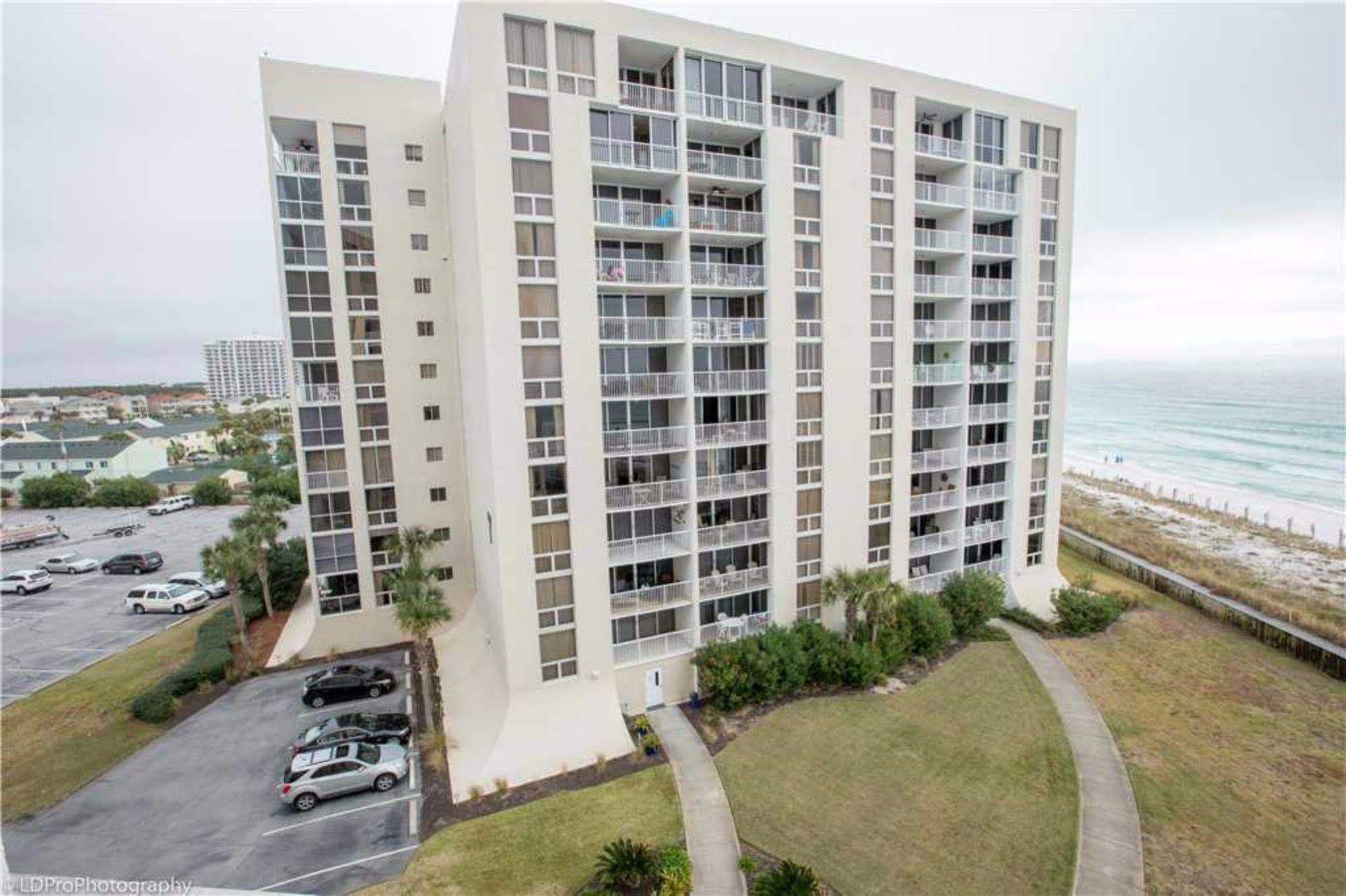 Shoreline Towers By Isle 3* Destin