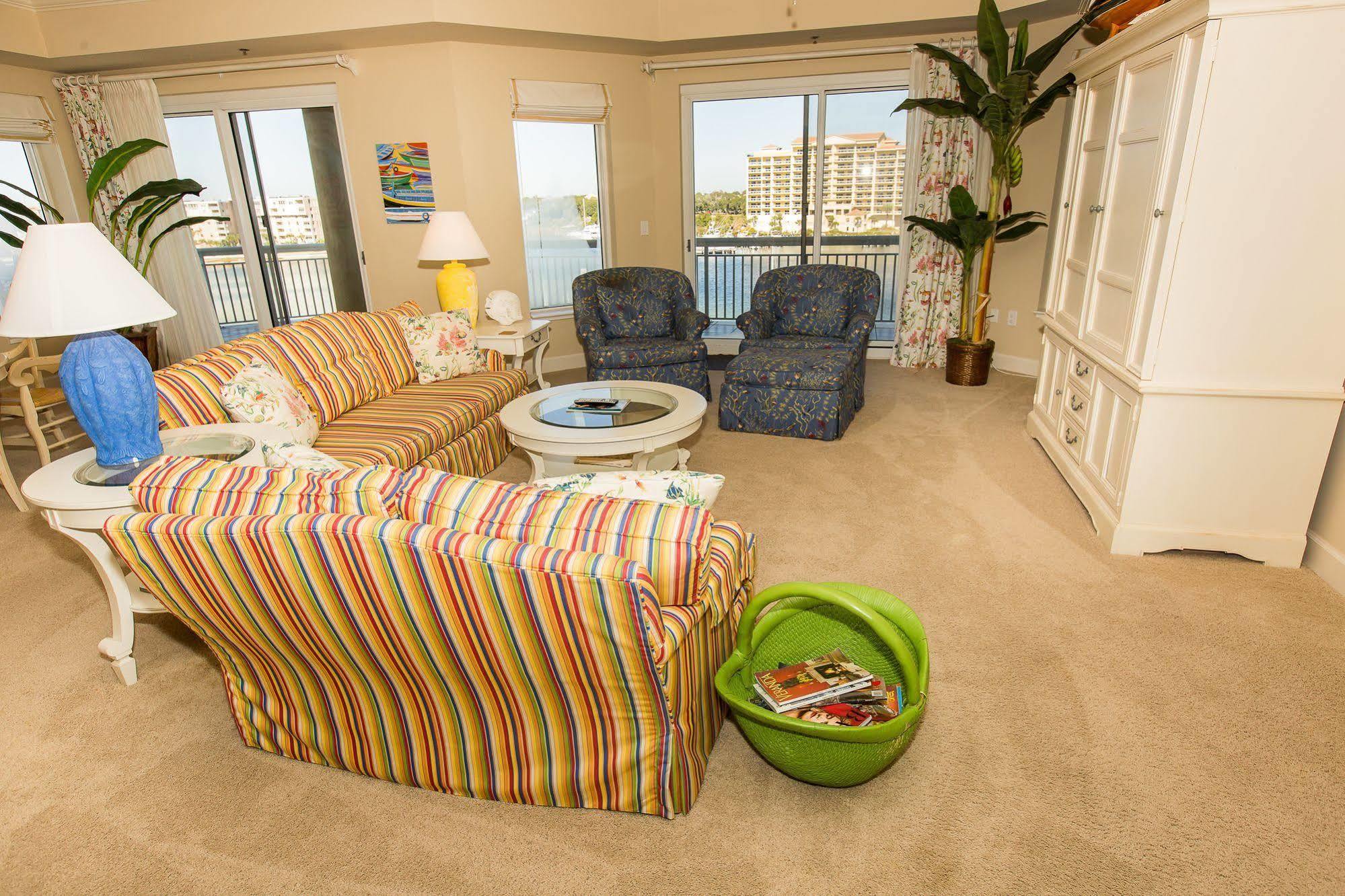 Harbor Landing By Isle Hotel