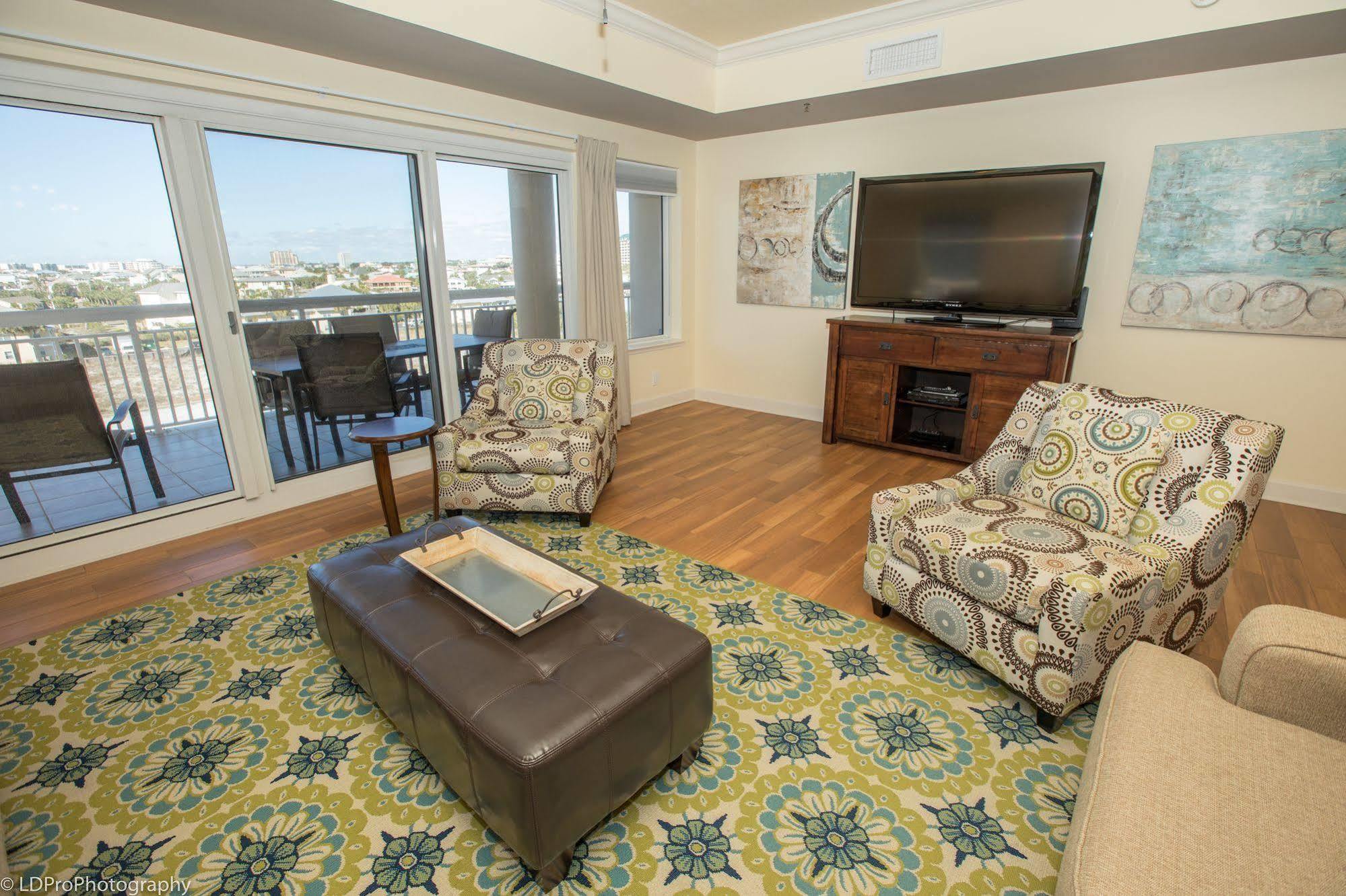 Harbor Landing By Isle 4*