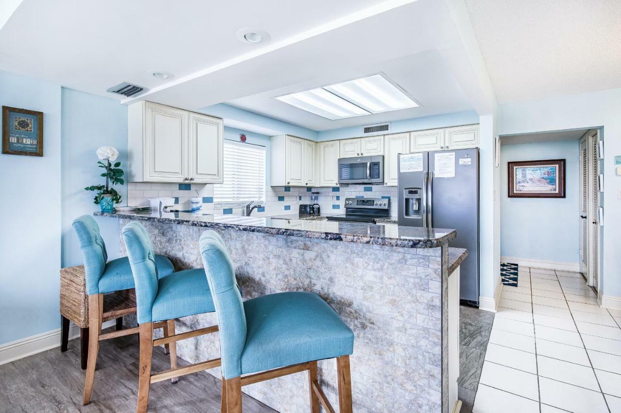 Shoreline Towers 3061 Destin
