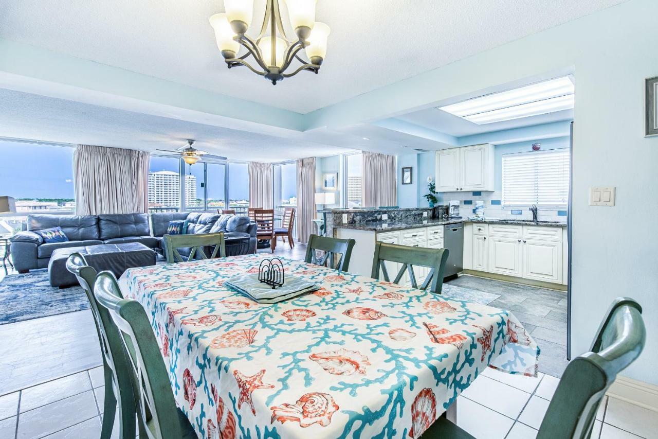Shoreline Towers 3061 Apartment *