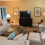 8554 Turnberry Condo