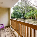 Destin Townhome With Balcony - Walk To The Beach!