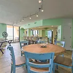 Gulf View Destin Condo With Resort Pool And Spa!