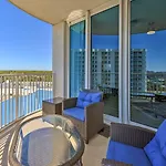 Modern Resort Condo With Balcony - Walk To Beach!