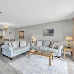 Aegean 212 - Beautiful Updated 2 Bedroom 2 Bath In The Heart Of Destin