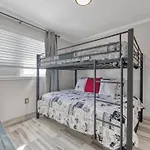 Red Hot Retreat - Updated Holiday Isle Townhome On The Destin Harbor