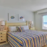 Destin On The Gulf 606 - 2 Bedroom Updated Gulf Front Property