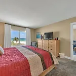 Destin On The Gulf 403 - This Is A Beautiful Beach Front Condo With A Great View Of The Gulf