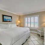 Destin On The Gulf 607 - Updated Gulf Front Property At Destin On The Gulf