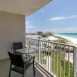 Destin On The Gulf 607 - Updated Gulf Front Property At Destin On The Gulf