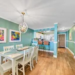 Destin On The Gulf 702 - Directly On The Beach Seventh Floor With The Best Views