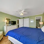 Destin On The Gulf 702 - Directly On The Beach Seventh Floor With The Best Views