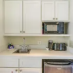 Destin Resort Studio With Pool - Walk To Beach!