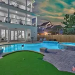 Luxury 8Br Beach House With Pool, Spa, Golf Putting Green