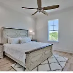 Sun Justice 4 Bd 4Bth Close To Beach