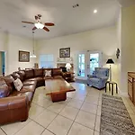 Beach Beauty 4 Bed 3 Bath Home 5 Min Walk To Beach In Gated Community