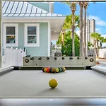 Boomerang Beach House With Private Beach