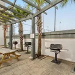 Mainsail Breeze With Heated Pool And Tennis