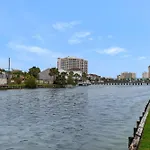Shoreline Towers Townhouse 4-3