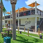 Brzee Bungalow