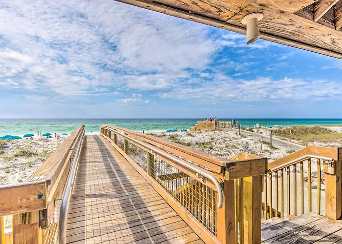 Canalfront Condo With Pool - Walk To Destin Beach!