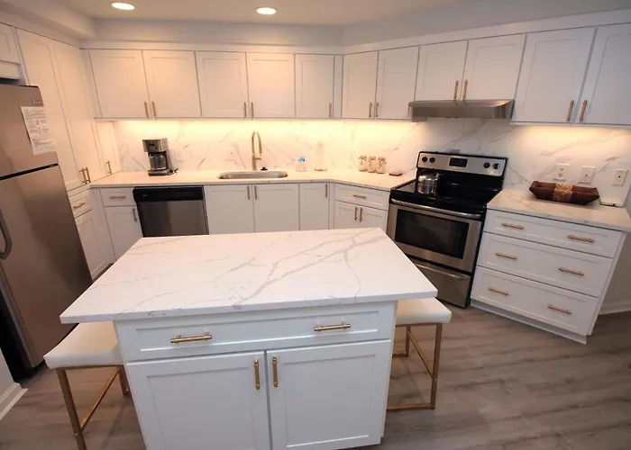 Sleeps 8 - Renovated Beachfront Condo At Westwinds, Sandestin With Gulf Views, Private Beach Access